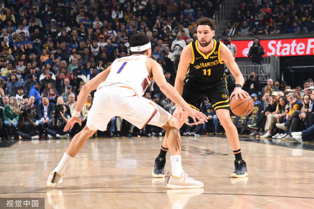 都充满了悬 都充满了悬