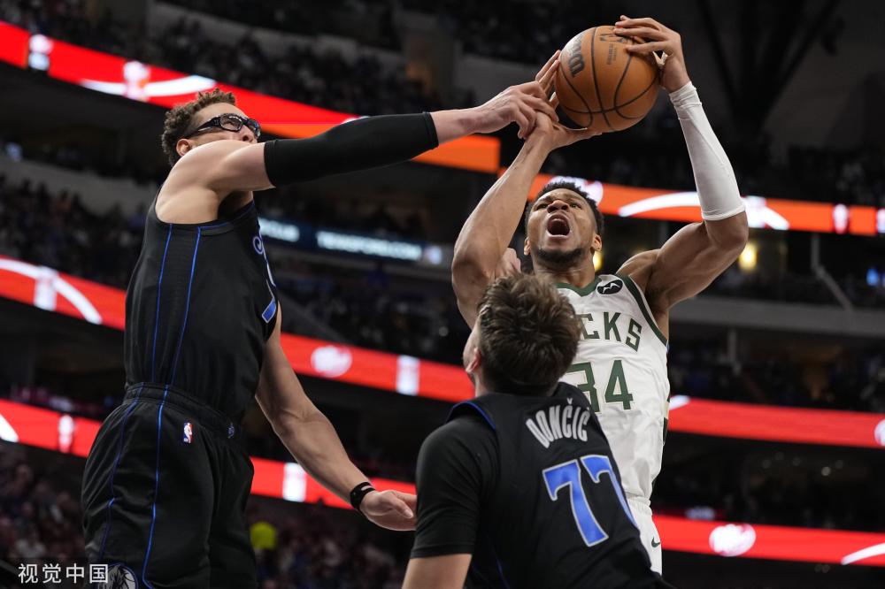 舆论的中心 舆论的中心